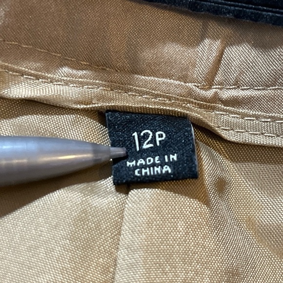 Talbots Petite Pleated Lined Dress Pants Size 12P Beige Split Hem Straight Leg - Picture 14 of 14